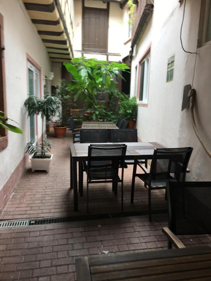 Gasthaus Zur Sonne 罗特翁特尔里特堡 外观 照片